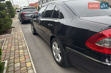 Седан Mercedes-Benz E-Class 2007 в 