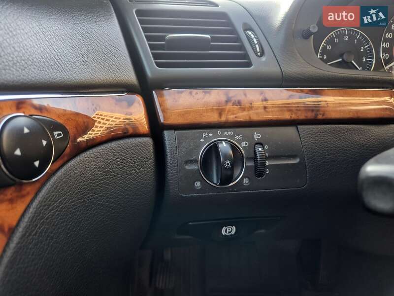 Седан Mercedes-Benz E-Class 2004 в Тернополе