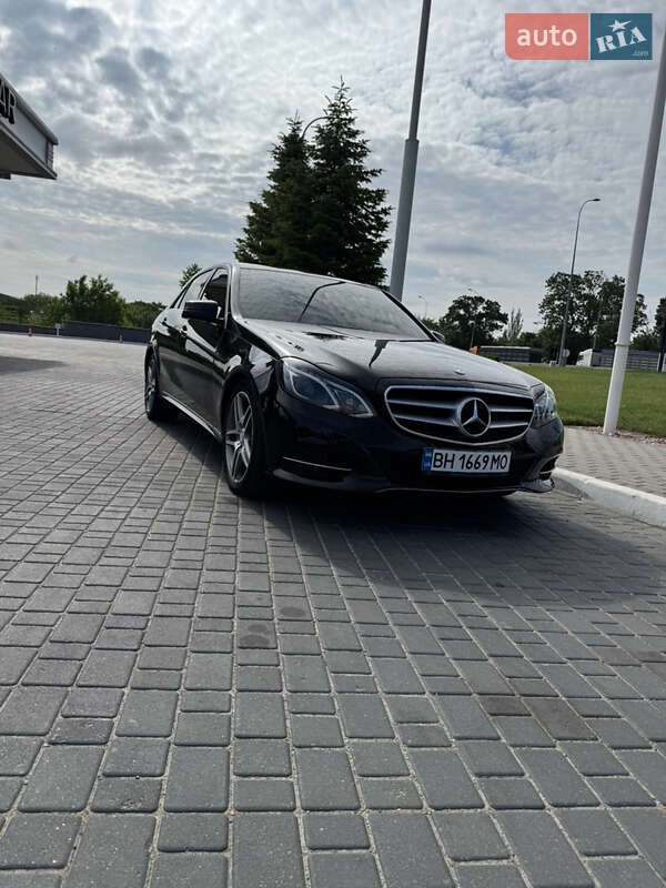 Седан Mercedes-Benz E-Class 2013 в Одесі
