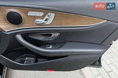 Седан Mercedes-Benz E-Class 2018 в 