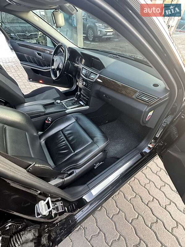 Универсал Mercedes-Benz E-Class 2011 в Львове