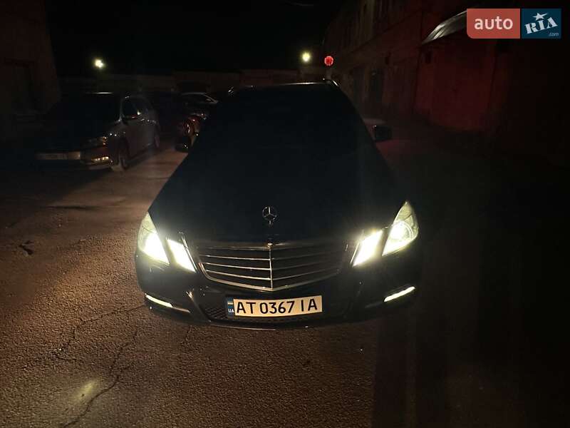 Универсал Mercedes-Benz E-Class 2011 в Львове