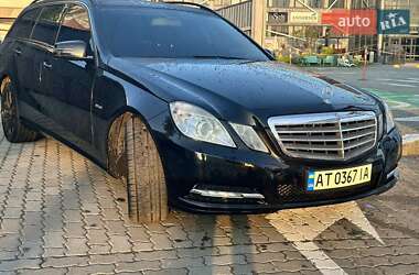 Универсал Mercedes-Benz E-Class 2011 в Львове