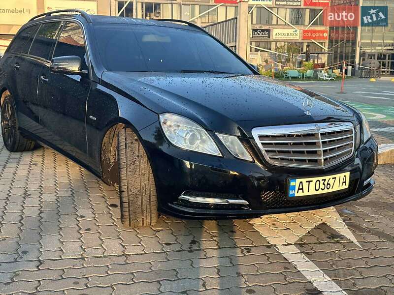 Универсал Mercedes-Benz E-Class 2011 в Львове