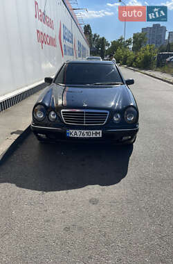 Седан Mercedes-Benz E-Class 2001 в 