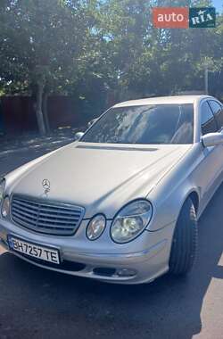 Седан Mercedes-Benz E-Class 2002 в Измаиле
