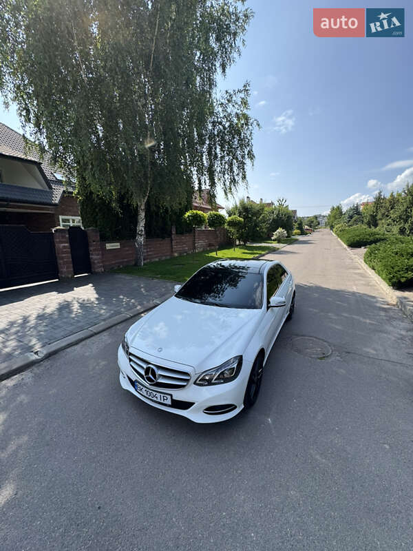 Седан Mercedes-Benz E-Class 2014 в Рівному