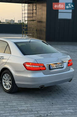 Седан Mercedes-Benz E-Class 2010 в 
