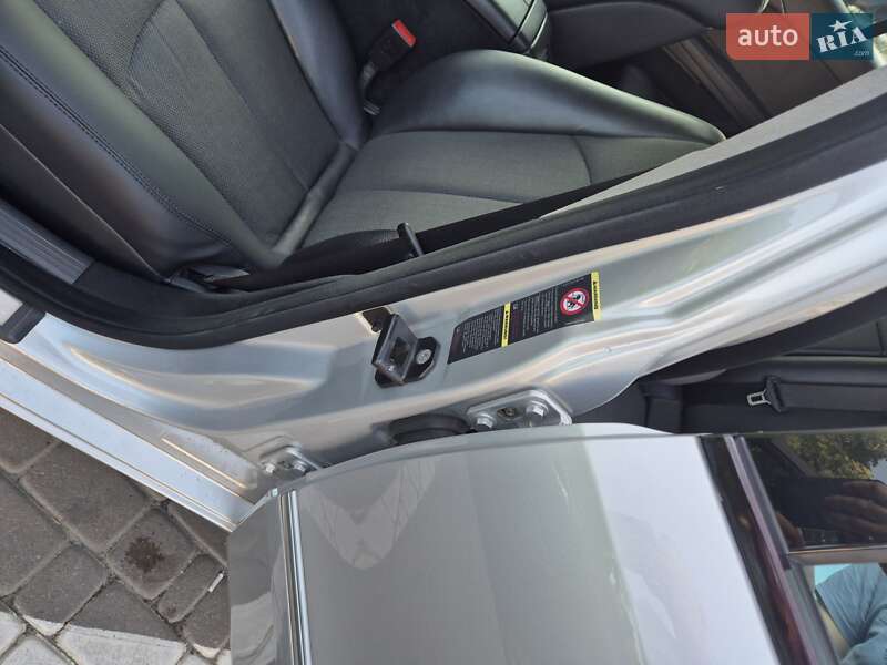 Седан Mercedes-Benz E-Class 2007 в Києві