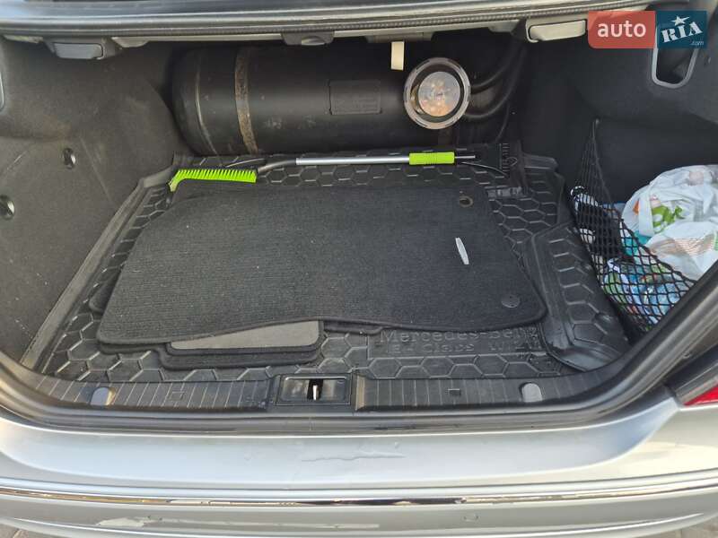 Седан Mercedes-Benz E-Class 2007 в Києві