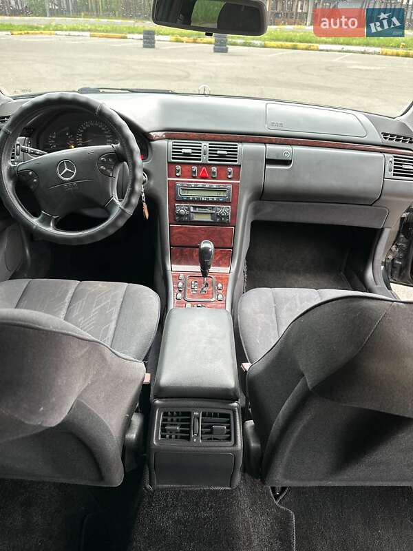 Седан Mercedes-Benz E-Class 2002 в Ірпені фото 12 Седан Mercedes-Benz E-Class 2002 в Ірпені