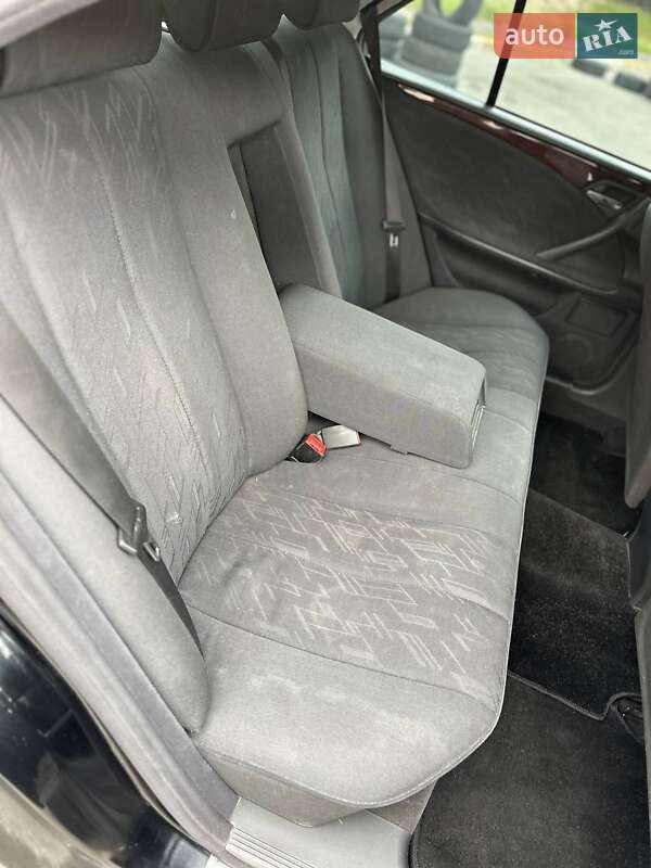 Седан Mercedes-Benz E-Class 2002 в Ірпені фото 18 Седан Mercedes-Benz E-Class 2002 в Ірпені