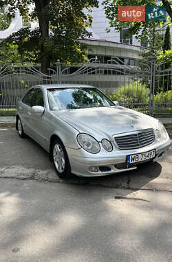Седан Mercedes-Benz E-Class 2003 в Києві