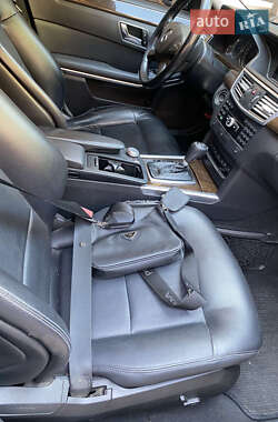 Седан Mercedes-Benz E-Class 2011 в 