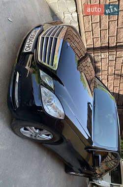Седан Mercedes-Benz E-Class 2011 в 