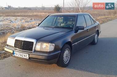 Седан Mercedes-Benz E-Class 1991 в Чернігові