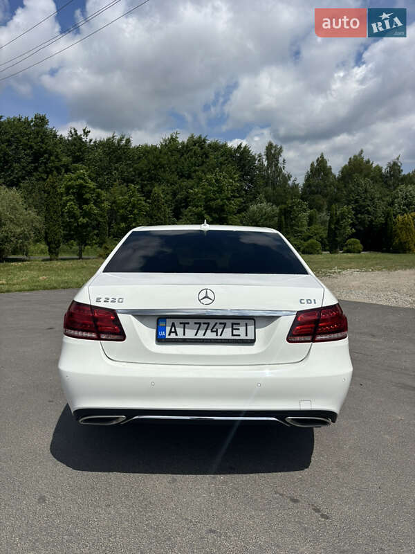 Седан Mercedes-Benz E-Class 2013 в Івано-Франківську