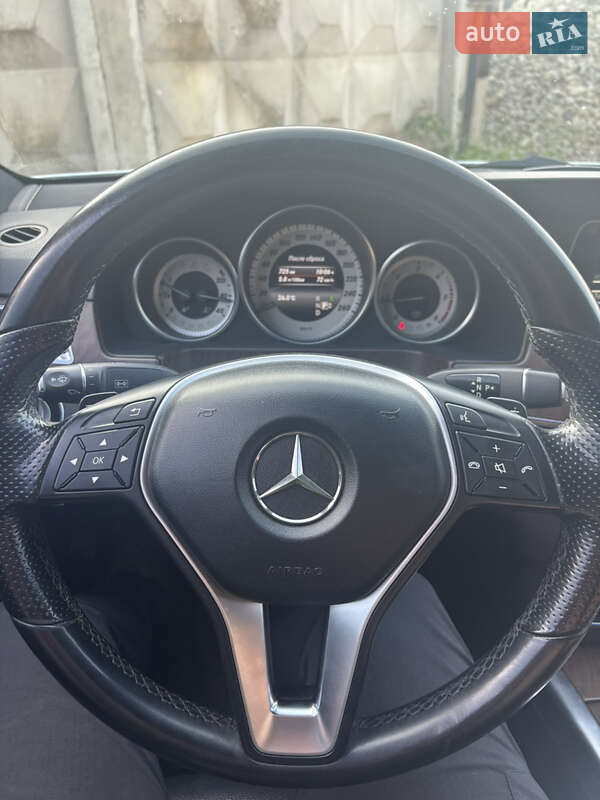 Седан Mercedes-Benz E-Class 2013 в Івано-Франківську