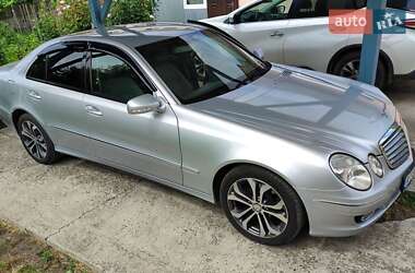 Седан Mercedes-Benz E-Class 2007 в Чернівцях