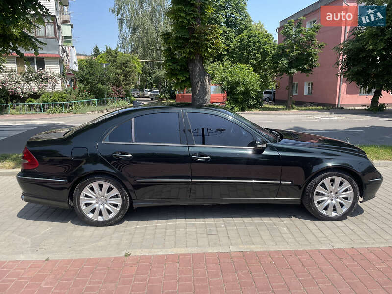 Седан Mercedes-Benz E-Class 2003 в Могилів-Подільському