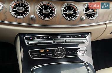 Седан Mercedes-Benz E-Class 2017 в 