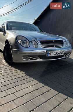 Седан Mercedes-Benz E-Class 2004 в 