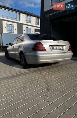 Седан Mercedes-Benz E-Class 2004 в 