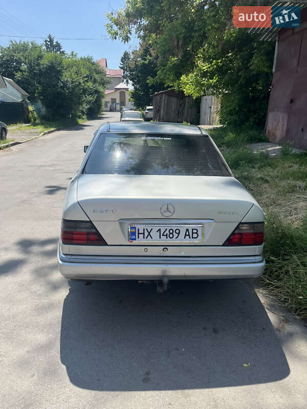 Седан Mercedes-Benz E-Class 1995 в Хмельницькому