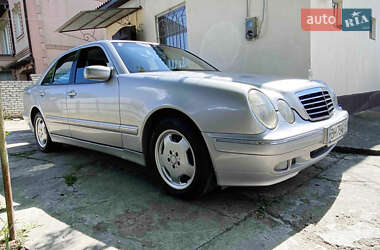 Седан Mercedes-Benz E-Class 2000 в Одесі