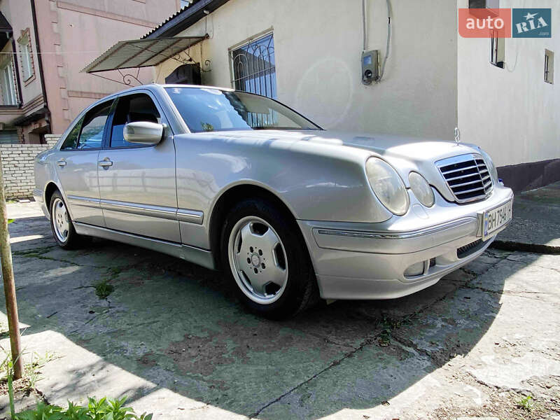 Mercedes-Benz E-Class 2000