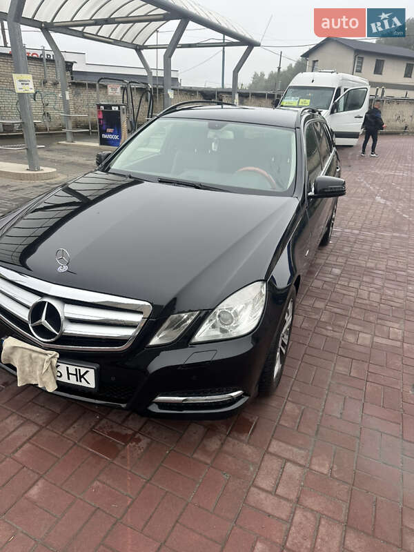 Mercedes-Benz E-Class 2012