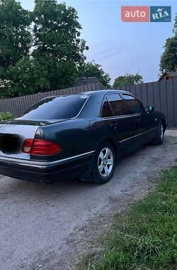 Седан Mercedes-Benz E-Class 1996 в Луцке