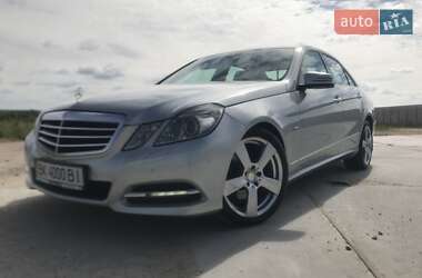Седан Mercedes-Benz E-Class 2010 в Ровно