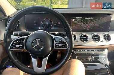 Седан Mercedes-Benz E-Class 2018 в 