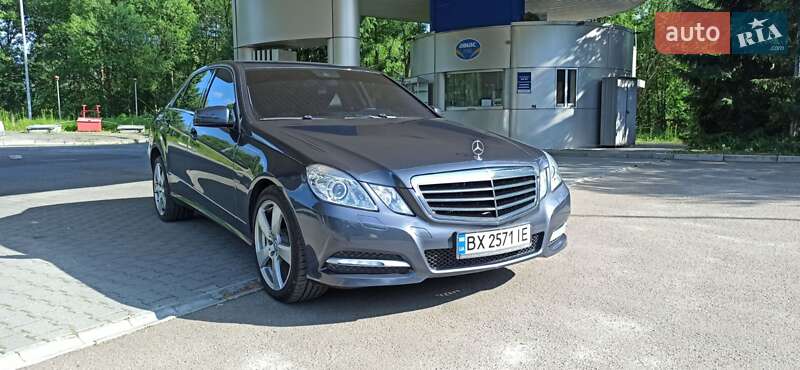Седан Mercedes-Benz E-Class 2011 в Славуте