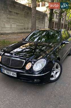 Седан Mercedes-Benz E-Class 2002 в Николаеве