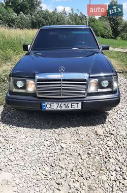 Седан Mercedes-Benz E-Class 1992 в 