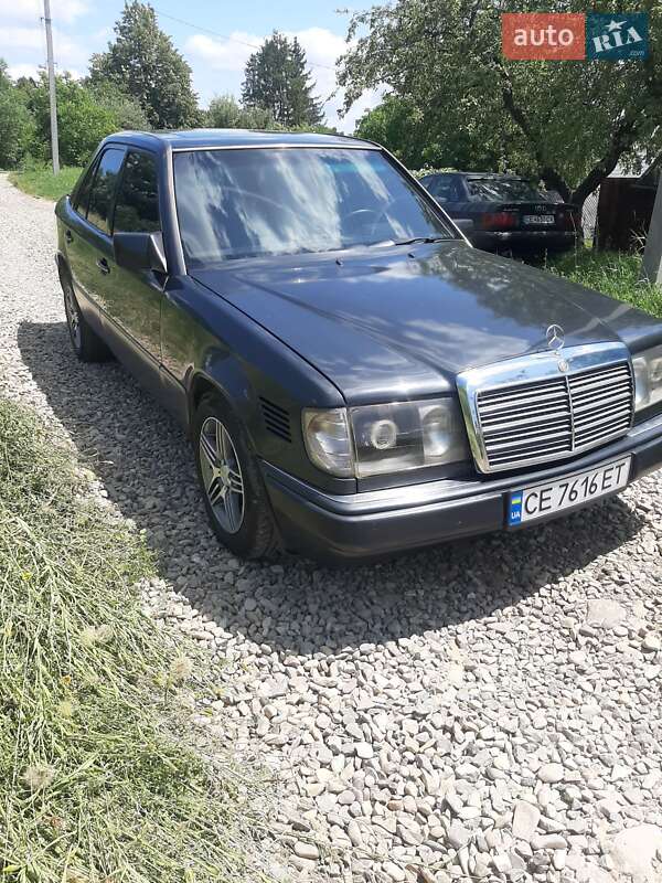 Седан Mercedes-Benz E-Class 1992 в Великому Кучурові