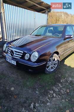 Седан Mercedes-Benz E-Class 2000 в Піщанці
