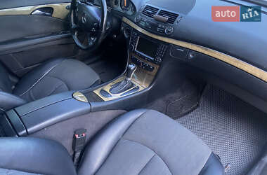 Седан Mercedes-Benz E-Class 2007 в 