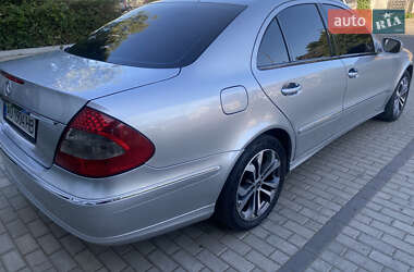 Седан Mercedes-Benz E-Class 2007 в 