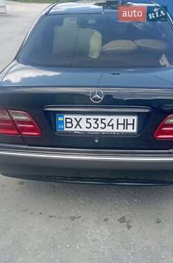 Седан Mercedes-Benz E-Class 2000 в Кам'янець-Подільському