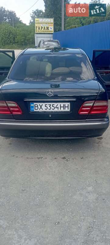 Седан Mercedes-Benz E-Class 2000 в Кам'янець-Подільському