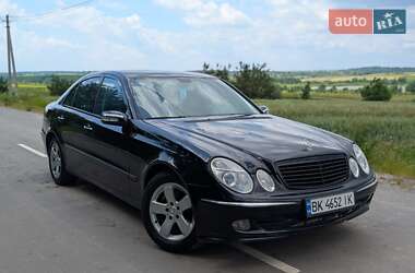 Седан Mercedes-Benz E-Class 2002 в Здолбуніві