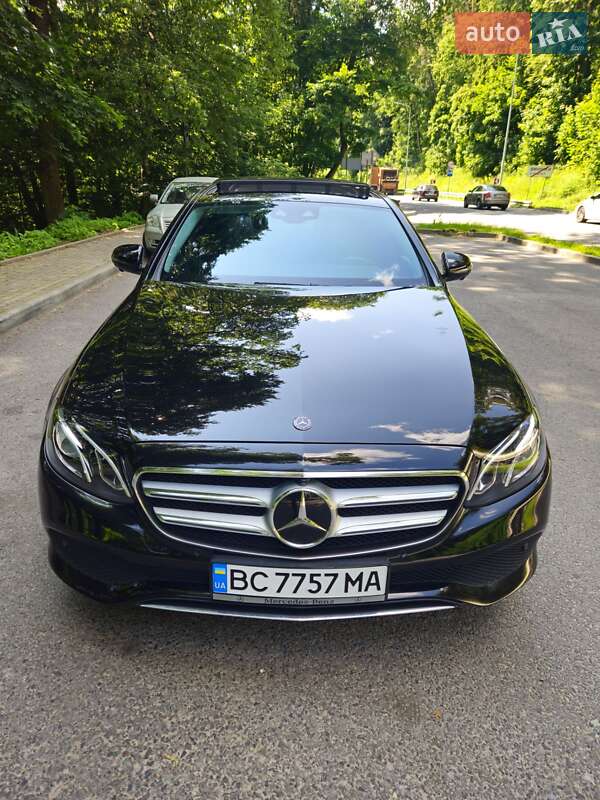 Седан Mercedes-Benz E-Class 2017 в Львові
