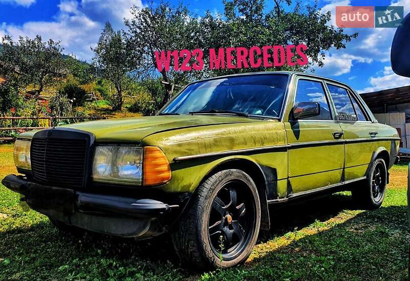 Mercedes-Benz E-Class 1982