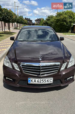 Седан Mercedes-Benz E-Class 2011 в Києві