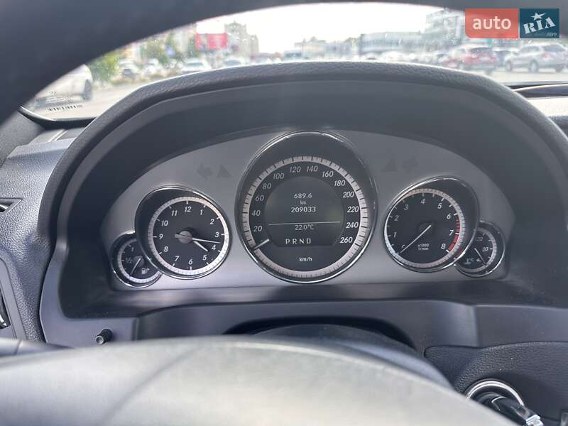 Купе Mercedes-Benz E-Class 2010 в Києві