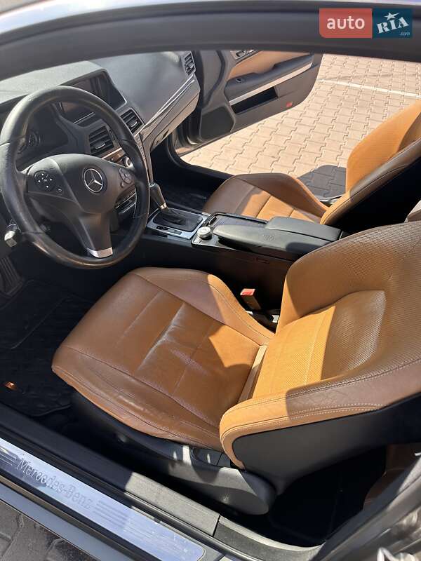 Купе Mercedes-Benz E-Class 2010 в Києві