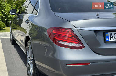 Седан Mercedes-Benz E-Class 2016 в 